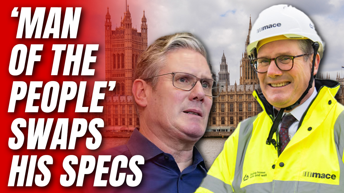 starmer-swaps-glasses.jpg